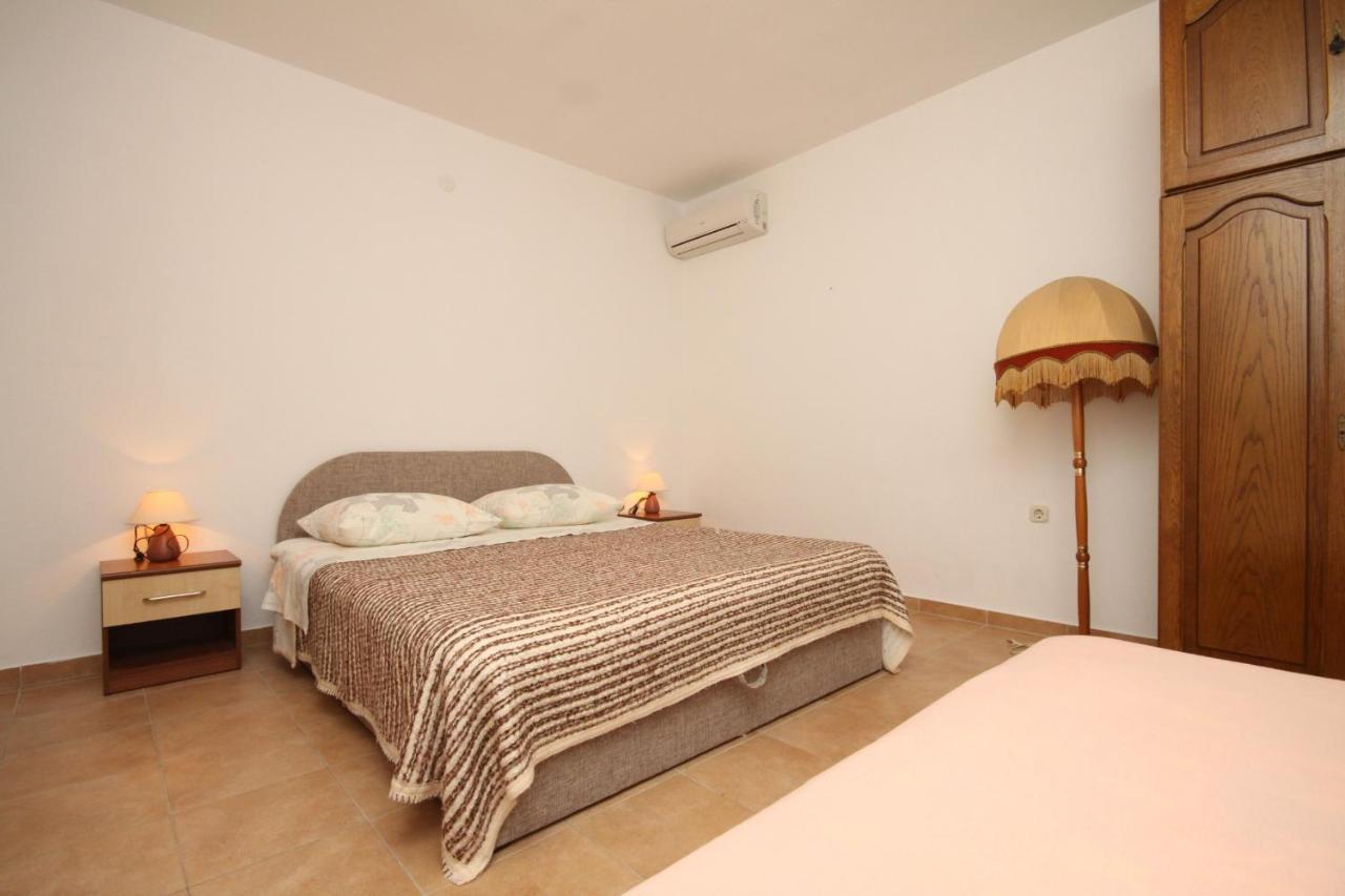 Apartments With A Parking Space Makarska - 6792 Luaran gambar