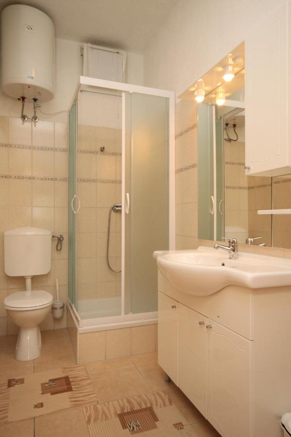 Apartments With A Parking Space Makarska - 6792 Luaran gambar